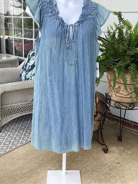 Isabel and Nina Denim Ruffle Collar Dress Siza L  NWT